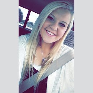 Meet your Posher, Annie