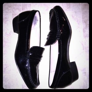 Patent leather Nine West shoes
