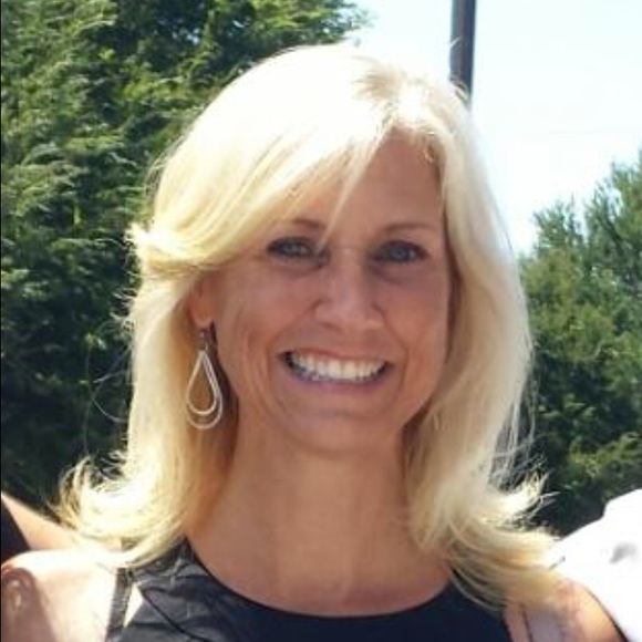 Meet your Posher, Ashley - Picture 1 of 1