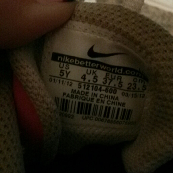 Shoes - Picture 2 of 4