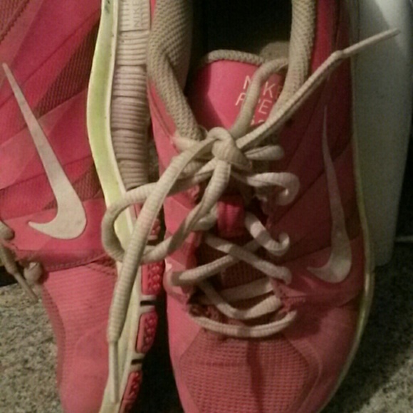 Shoes - Picture 4 of 4