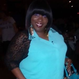 Meet your Posher, Crystal