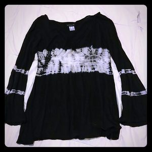 Breezy black and white tie-dye shirt from Venus