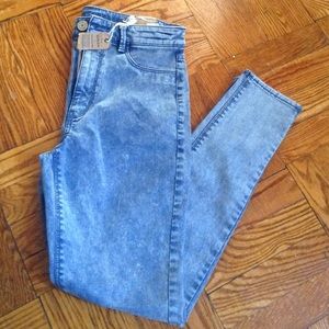 RESERVED Shy high rise jeans