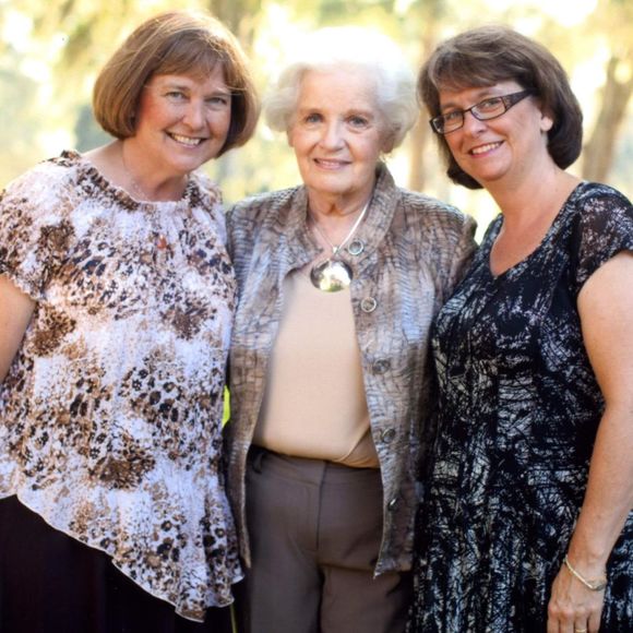 Meet your Posher, Linwood - Picture 1 of 1