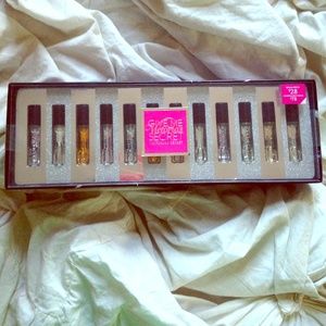 "Give Me Victoria's Secret" Perfume Set