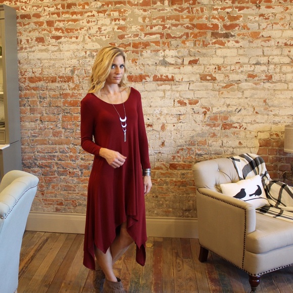 Burgundy high low dress - Picture 2 of 3