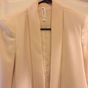 Tuxedo style cream Mural blazer