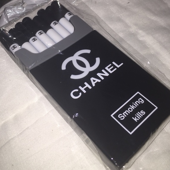 Accessories - Black/ white silicone iPhone 6 PLUS case