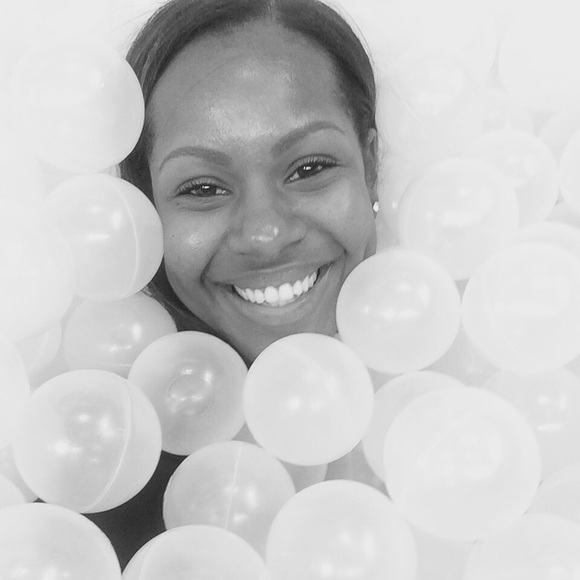 Meet your posh stylist❤️ - Picture 2 of 7