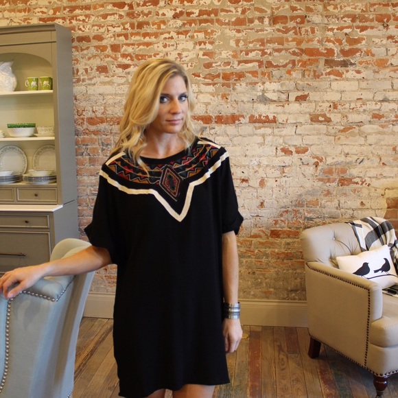 Black ethnic pattern tunic dress - Picture 2 of 3