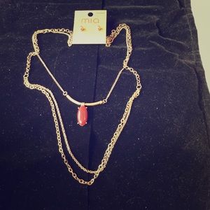 Necklace and earring set