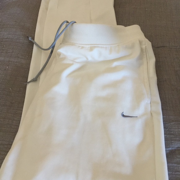 Nike jogging pants