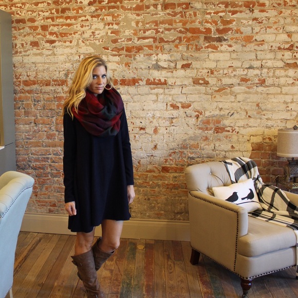 Navy sweater dress - Picture 2 of 4