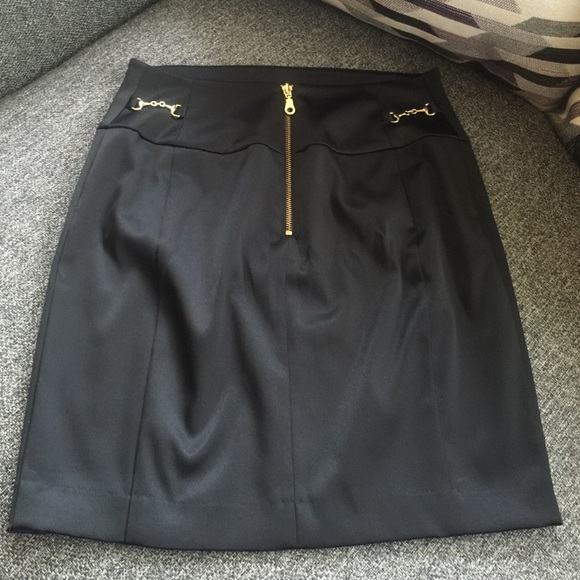 Black Express skirt