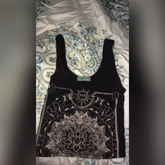 Tank/ crop top