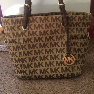 Michael Kors Signature Tote