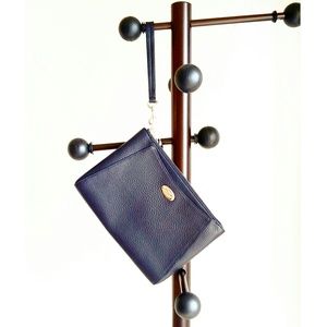 NWT COACH CLUTCH NAVY MIDNIGHT