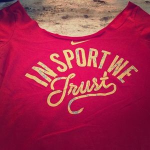 Nike Graphic Tee (dri fit workout tee)