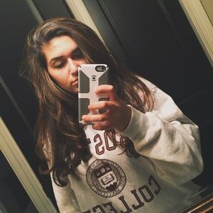 Meet your Posher, Becca