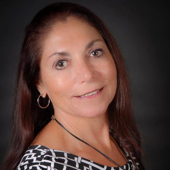 Meet your Posher, Christine