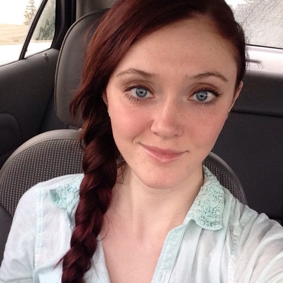 Meet your Posher, Jillian - Picture 1 of 1