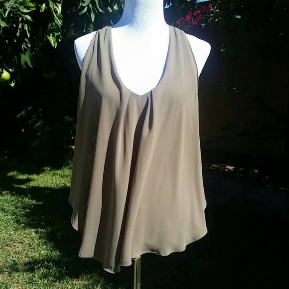 Sleeveless blouse