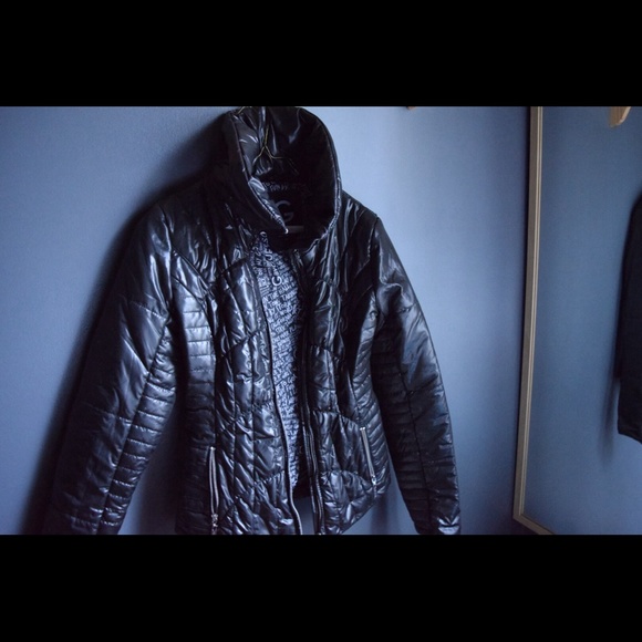 Guess Puffy Jacket