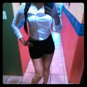 Crop top shirt . Worn once. Small