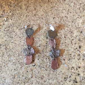 NWT--dangling earrings