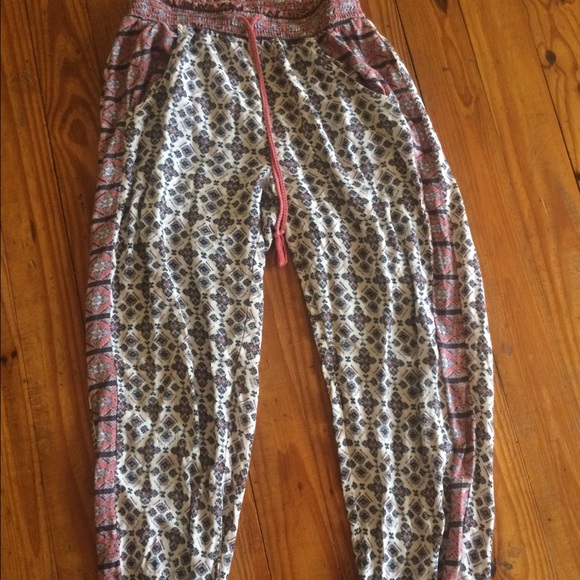 American Eagle joggers