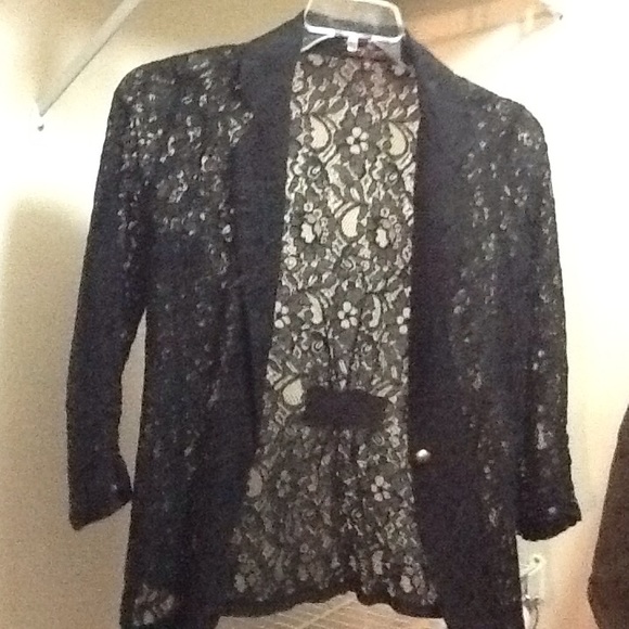 Lace jacket - Picture 3 of 3
