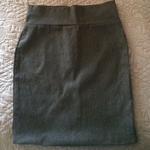 Gray pencil skirt