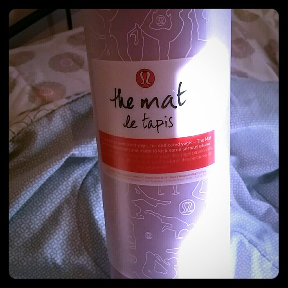 Lululemon yoga mat