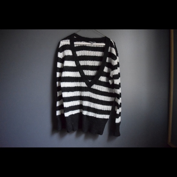 Thin Apt.9 Sweater