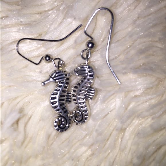 I made these earrings 😊