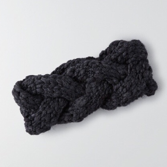 American Eagle Outfitters Accessories - NWT American Eagle Braided Knit Headband