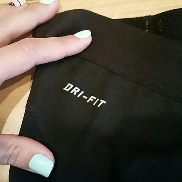 Nike work out pants - Picture 3 of 3