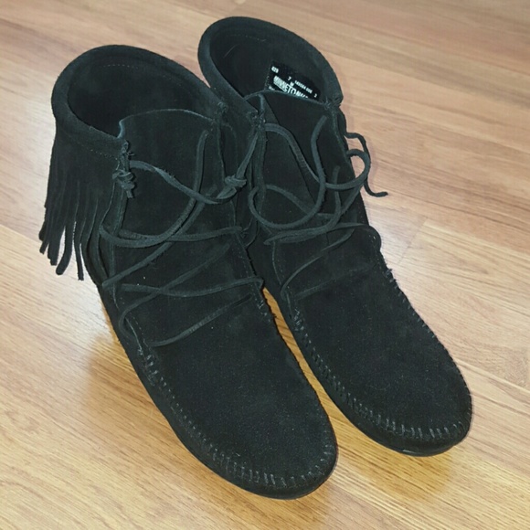 Minnetonka Shoes - Minnetonka booties
