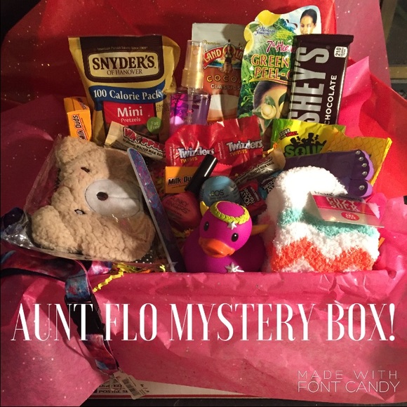 PINK Victoria's Secret Other - Aunt Flo Mystery Box💕