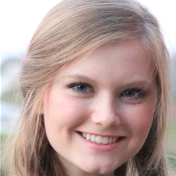 Meet your Posher, Michele - Picture 3 of 4