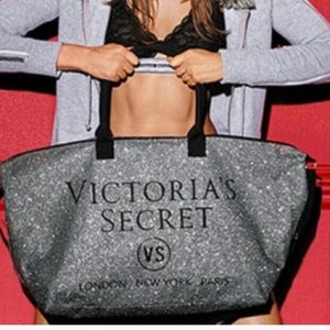 ✋🏾 On hold ✋🏾Victoria secret glitter tote
