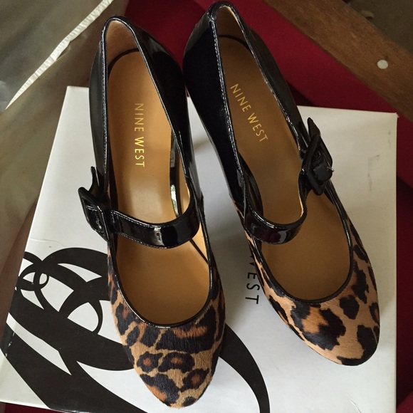 Nine West, size 7, ladies platform shoes