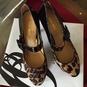 Nine West, size 7, ladies platform shoes