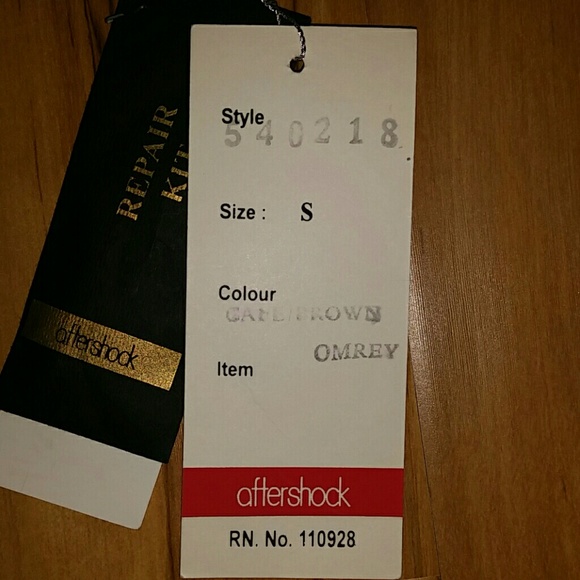 Sparkly sequin halter top - Picture 3 of 3