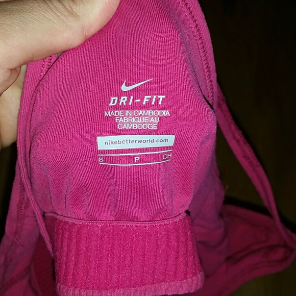 Nike work out top - Picture 3 of 3