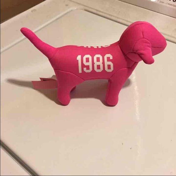 VS Pink dog - Picture 2 of 3