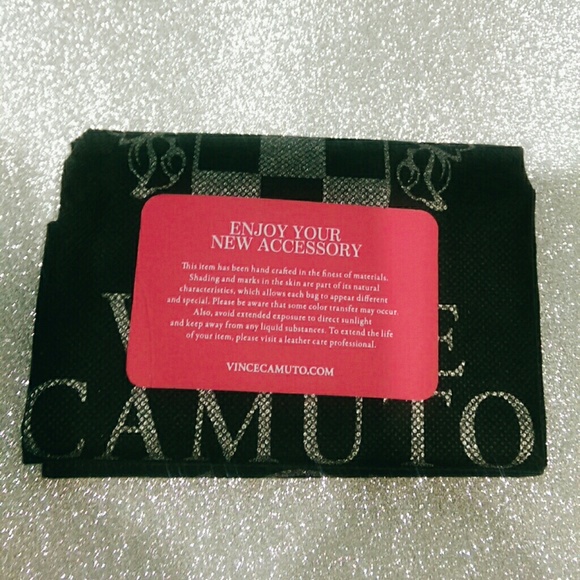 🎉SALE🎉 NWT Vince Camuto Crossbody - Picture 3 of 4