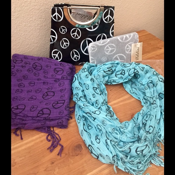 Peace-print Handbag and Wallet Collection ✌🏻 - Picture 3 of 3