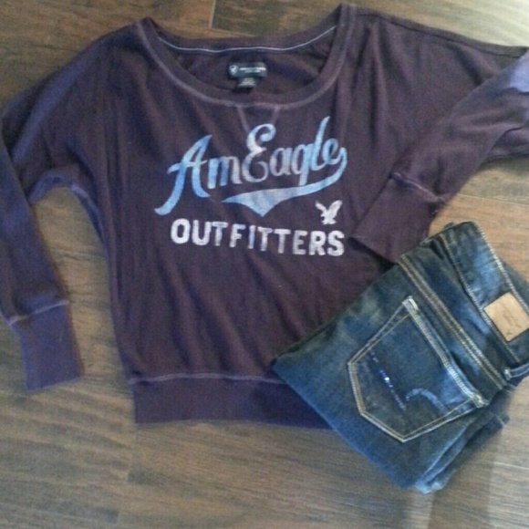 Bundle * AE  xs LONGSLEEVE  shirt & AE blue jeans - Picture 1 of 4